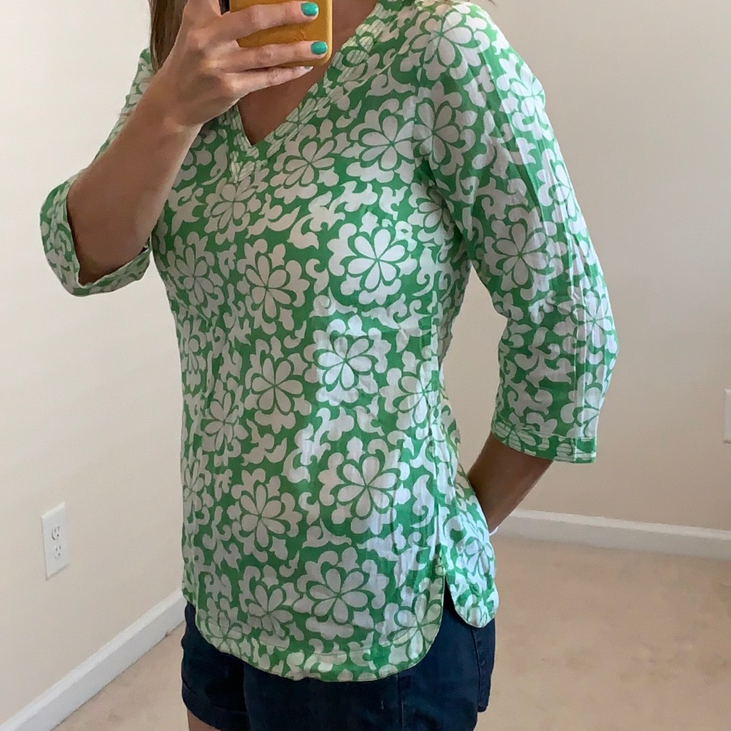 Boden Green And White Floral V-Neck 3/4 Sleeve Top